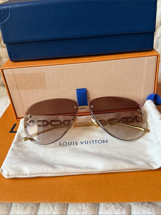 Louis Vuitton Accessories - 🔥Louis Vuitton 2022 LV Jewel Pilot Sunglasses Z2664U Full Inclusion 🔥